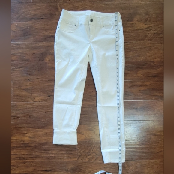 White Cropped Super Stretchy Size Small Jeggings Jeans - Picture 13 of 13